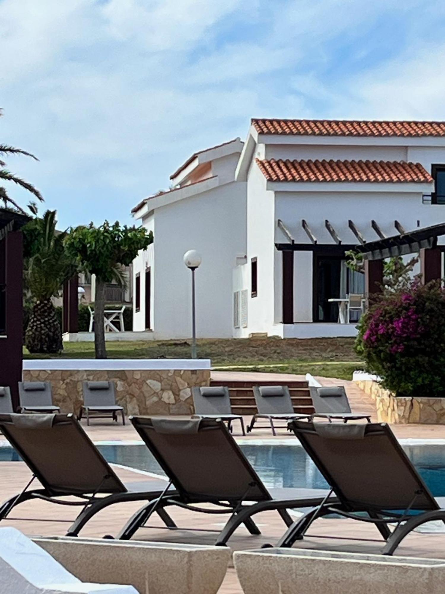 Nuramar Aparthotel Cala en Bosch Exteriér fotografie
