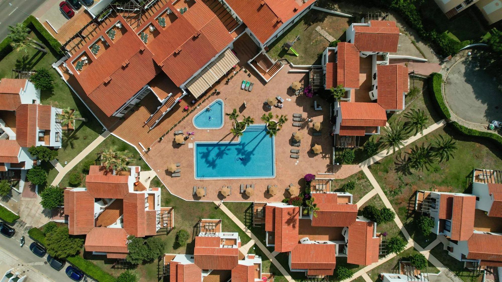 Nuramar Aparthotel Cala en Bosch Exteriér fotografie